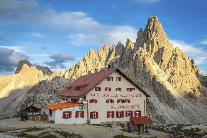 Framed Print : Mountain hut Dreizinnenhuette with Paternkofel rock massif