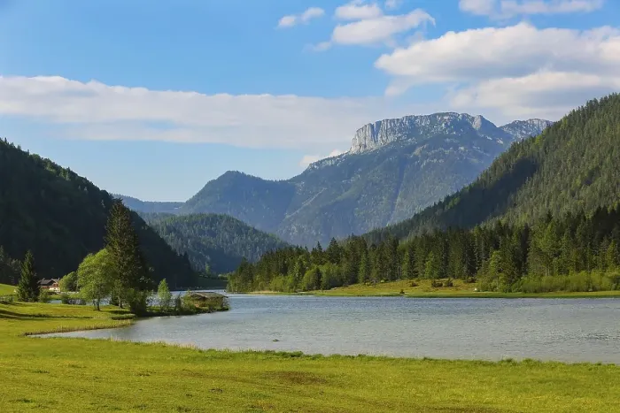 Framed Print : Mountain lake, Pillersee, behind it Steinplatte