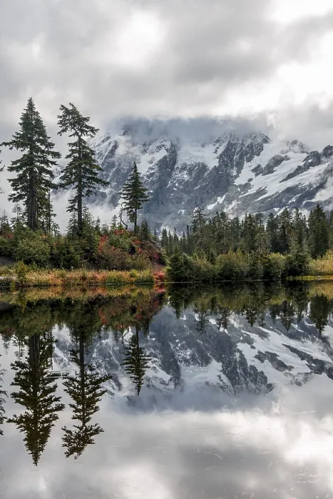 Framed Print : Mountain Mt. Shuksan with reflection in Picture Lake