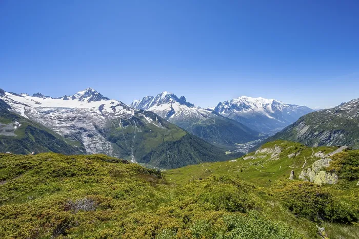 Framed Print : Mountain panorama with glaciated mountain peaks