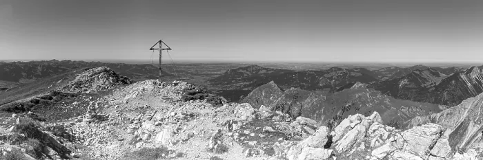 Framed Print : Mountain panorama with summit cross from GroBer Dumb
