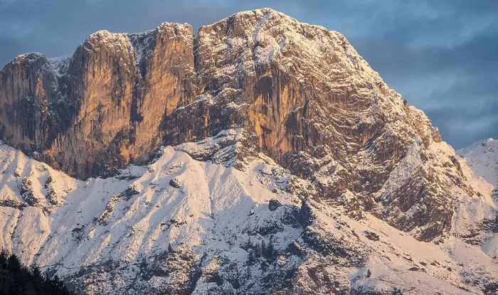 Framed Print : Mountain peak Berchtesgadener Hochthron at sunrise