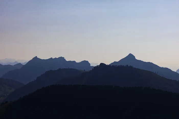 Framed Print : Mountain silhouette with Rinnkogel and Rettenkogel from the summit of Holzeck Framed Print : Mountain silhouette with Rinnkogel and Rettenkogel from the summit of Holzeck