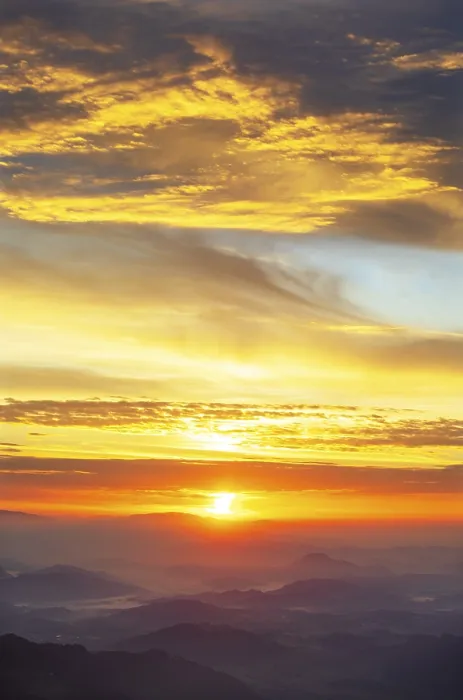 Framed Print : Mountain silhouette, sunrise on the Gerlitzen with view into the Klagenfurt basin