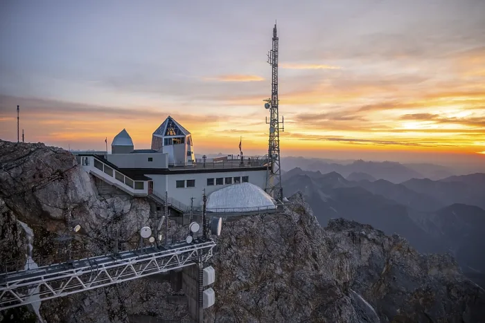 Framed Print : Mountain station of the Tyrolean Zugspitze railway at the summit of the Zugspitze