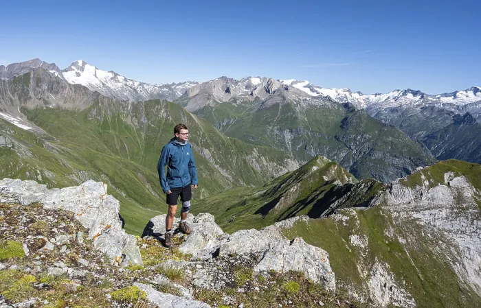 Framed Print : Mountaineer in front of mountain panorama with Grossvenediger Framed Print : Mountaineer in front of mountain panorama with Grossvenediger
