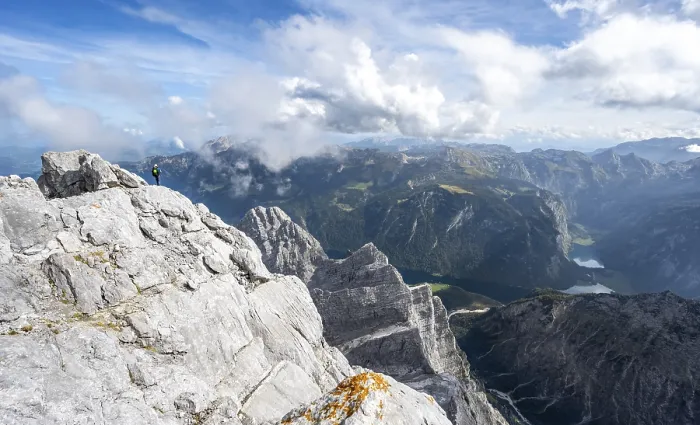 Framed Print : Mountaineer on the rocky summit of the Watzmann Mittelspitze