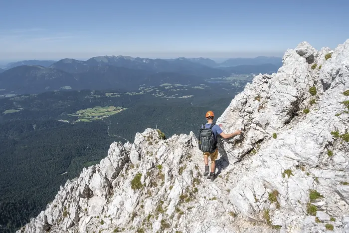 Framed Print : Mountaineers climbing to the Upper Wettersteinspitze
