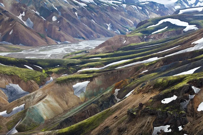 Framed Print : Mountains and hills with blotches of snow in Landmannalaugar Framed Print : Mountains and hills with blotches of snow in Landmannalaugar