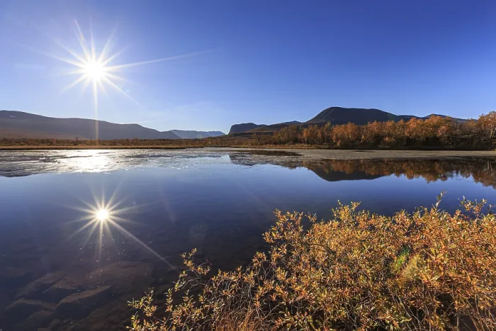 Framed Print : Mountains reflected in lake, autumn colours