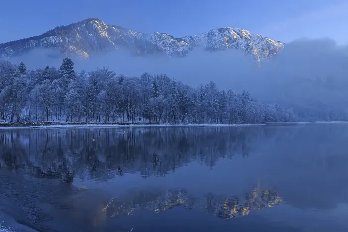 Framed Print : Mountains reflected in lake, winter