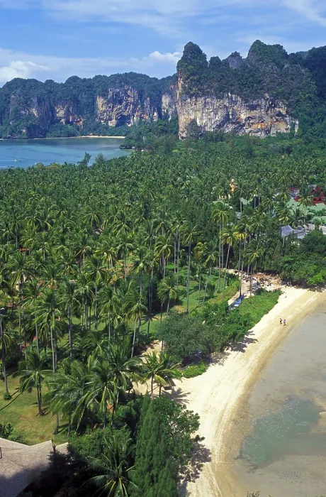 Framed Print : Mountains, sea, beach, view of Railay East from the viewpoint Framed Print : Mountains, sea, beach, view of Railay East from the viewpoint