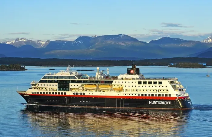 Framed Print : MS Midnatsol, Hurtigruten passenger and ro-ro ship