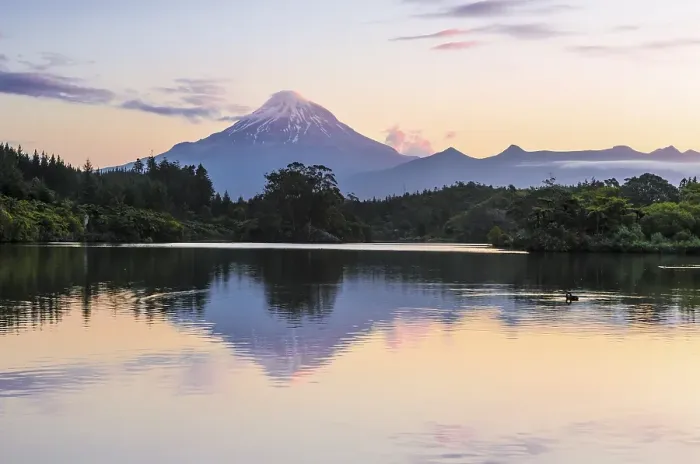 Framed Print : Mt Taranaki, Mt Egmont volcano Framed Print : Mt Taranaki, Mt Egmont volcano