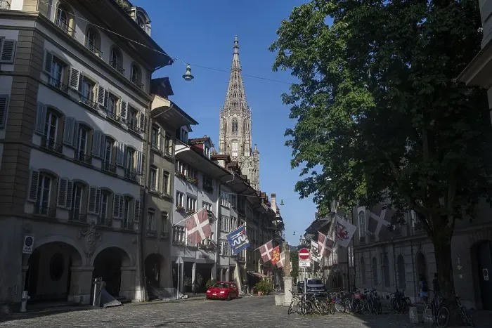 Framed Print : Muenstergasse, Unesco site Bern Framed Print : Muenstergasse, Unesco site Bern