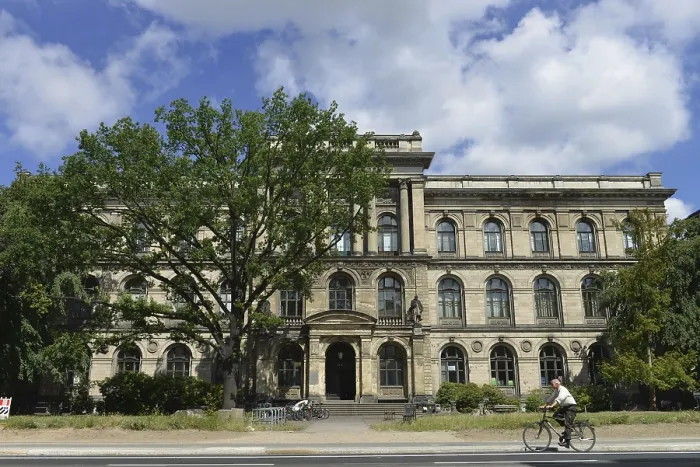 Framed Print : Museum of Natural History, InvalidenstraBe