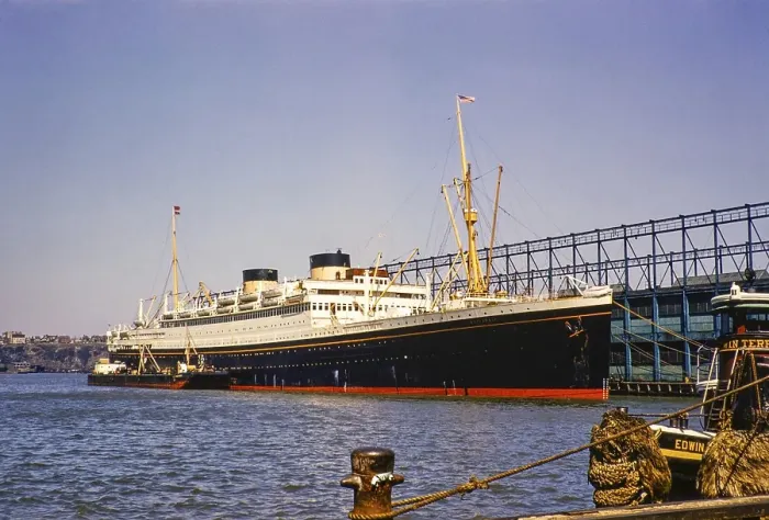 Framed Print : MV Britannic ocean liner Cunard Lines ship East River, Manhattan, New York, NY State, USA, c 1954, North America Framed Print : MV Britannic ocean liner Cunard Lines ship East River, Manhattan, New York, NY State, USA, c 1954, North America
