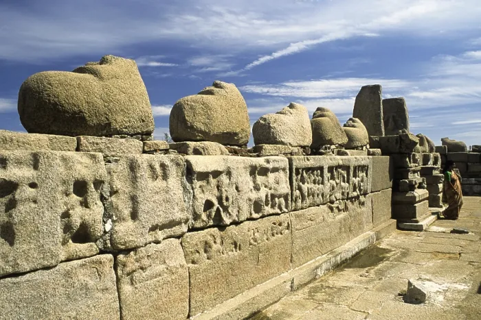 Framed Print : Nandi statues on wall of shore temple Framed Print : Nandi statues on wall of shore temple