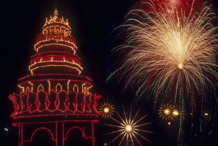 Framed Print : Neon lights and fireworks at Pooram Festival in Thrissur Trichur