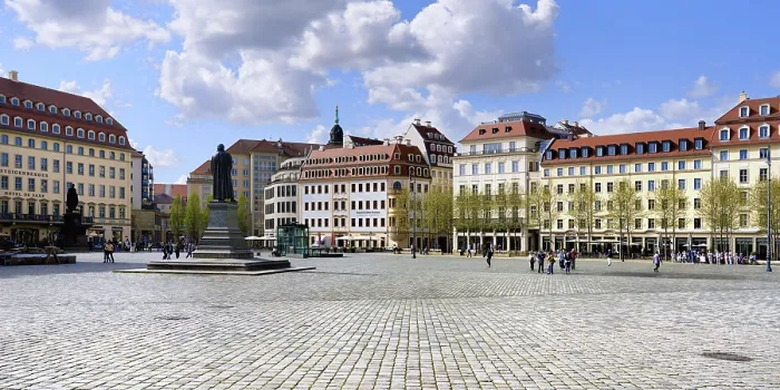 Framed Print : Neumarkt square with Martin Luther statue