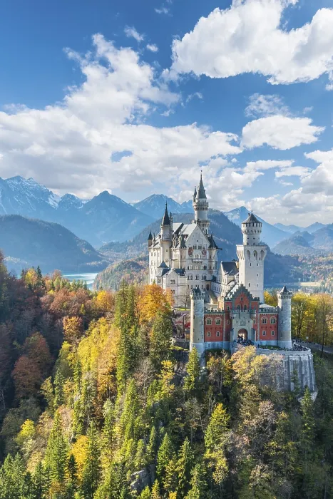 Framed Print : Neuschwanstein Castle in autumn