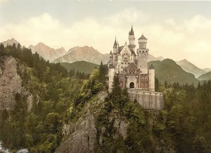 Framed Print : Neuschwanstein Castle in Upper Bavaria Framed Print : Neuschwanstein Castle in Upper Bavaria