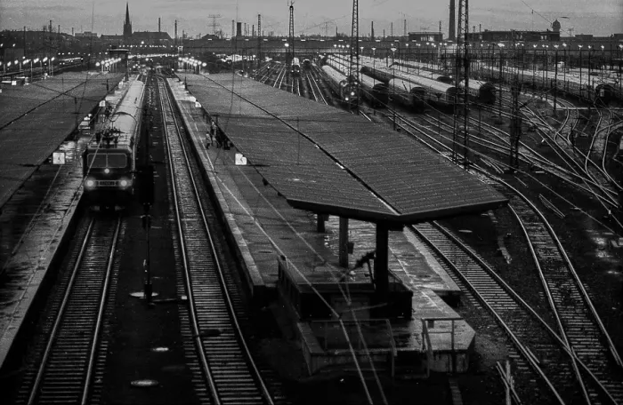 Framed Print : NGermany, Berlin, 03.02.1992, Lichtenberg railway station, track facilities, platform