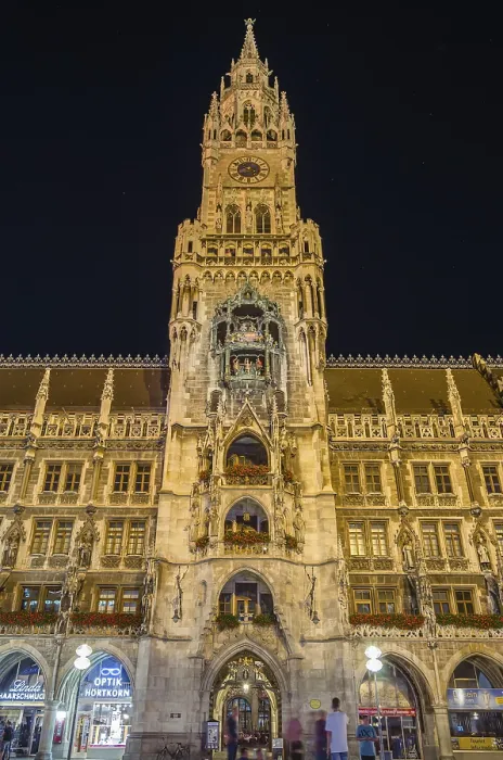 Framed Print : Night view of the New Town Hall