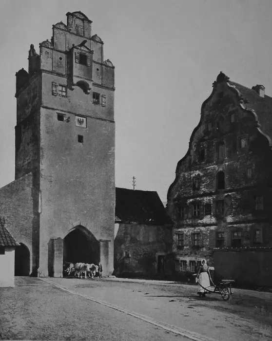 Framed Print : Noerdlinger Tor gate and town mill