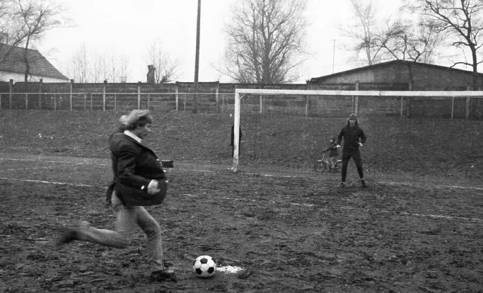 Framed Print : Norbert Nigbur, Schalke goalkeeper and Schalke 04 icon