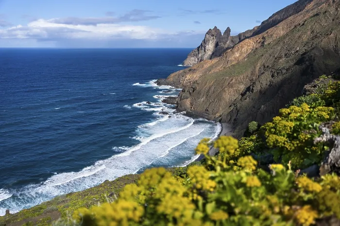 Framed Print : The north-west coast of La Gomera with the Playa de Arguamul beach Framed Print : The north-west coast of La Gomera with the Playa de Arguamul beach