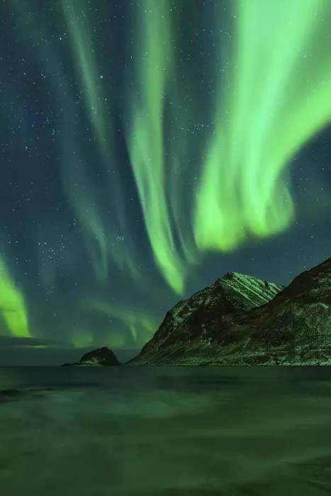 Framed Print : Northern Lights (Aurora borealis)