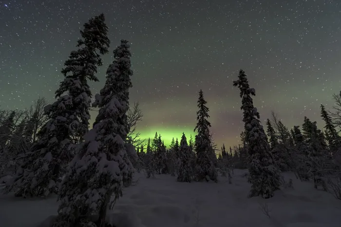 Framed Print : Northern Lights (Aurora borealis) over snowy landscape Framed Print : Northern Lights (Aurora borealis) over snowy landscape