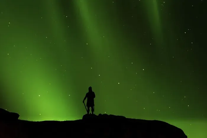 Framed Print : Northern lights, in front Leif Erikson statue