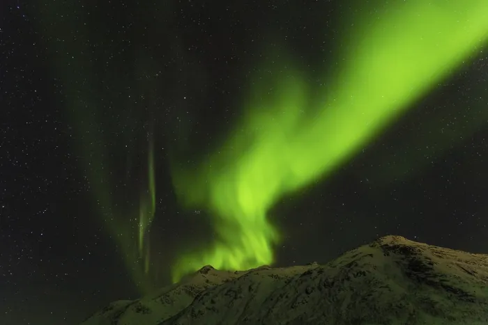Framed Print : Northern Lights over snow covered mountains Framed Print : Northern Lights over snow covered mountains