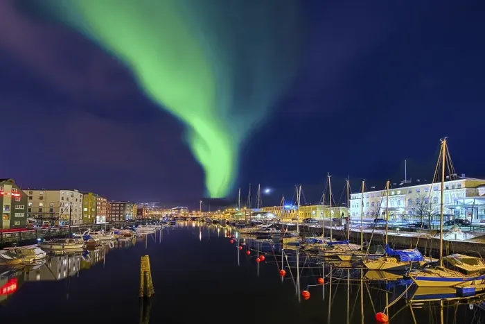 Framed Print : Northern lights in Trondheim Norway Framed Print : Northern lights in Trondheim Norway