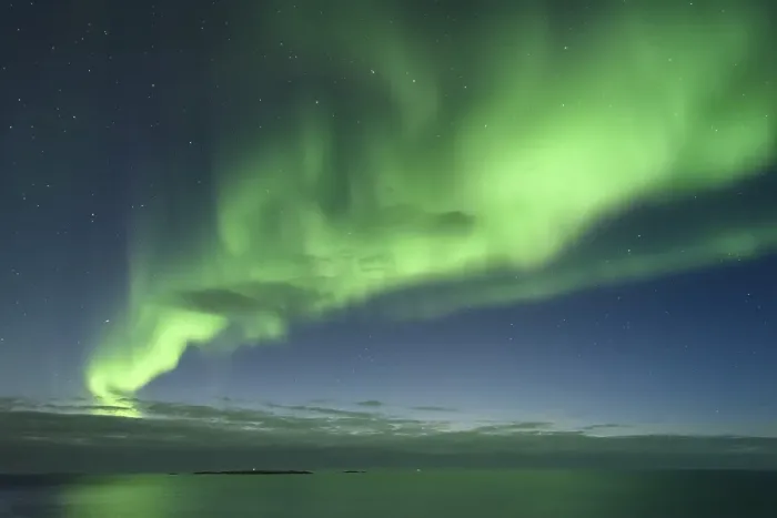 Framed Print : Northern lights at Uttakleiv Beach Framed Print : Northern lights at Uttakleiv Beach