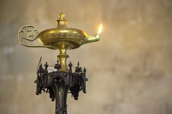 Framed Print : Oil lamp, Changing of the guard at the tomb of the unknown soldier in the chapter house