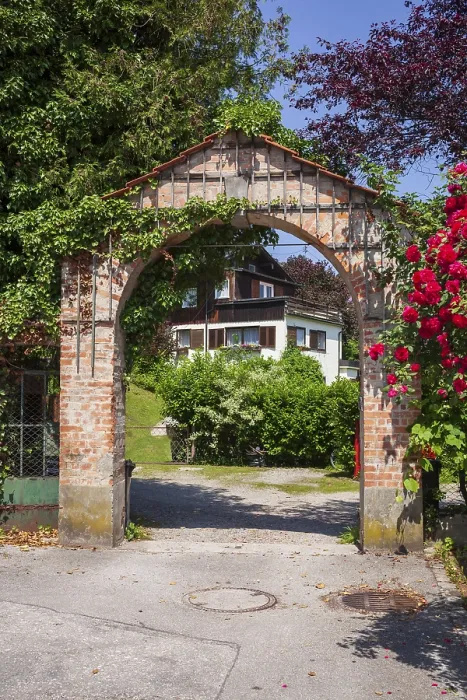 Framed Print : Old archway, driveway in front of a residential building Framed Print : Old archway, driveway in front of a residential building