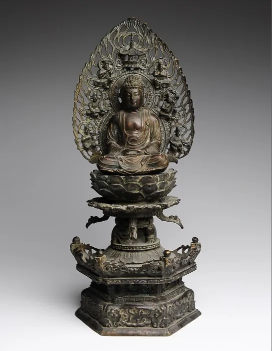Framed Print : Old Buddha sculpture, bronze, Buddha sitting on a throne Framed Print : Old Buddha sculpture, bronze, Buddha sitting on a throne