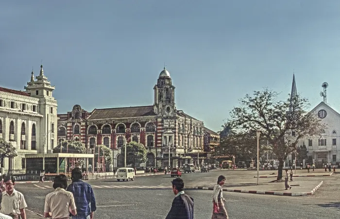 Framed Print : Old colonial building, Saint Mary's Cathedral on the right