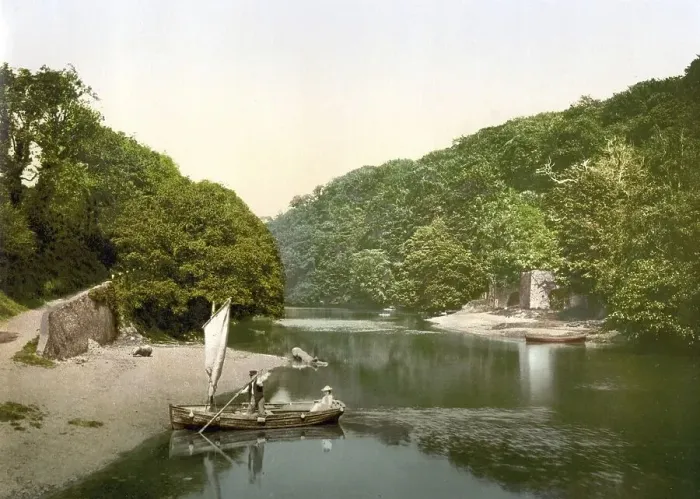 Framed Print : Old mill creek, Dartmouth, harbour town in the southern English county of Devon