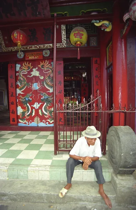 Framed Print : Old man on the steps of a Buddhist temple Framed Print : Old man on the steps of a Buddhist temple