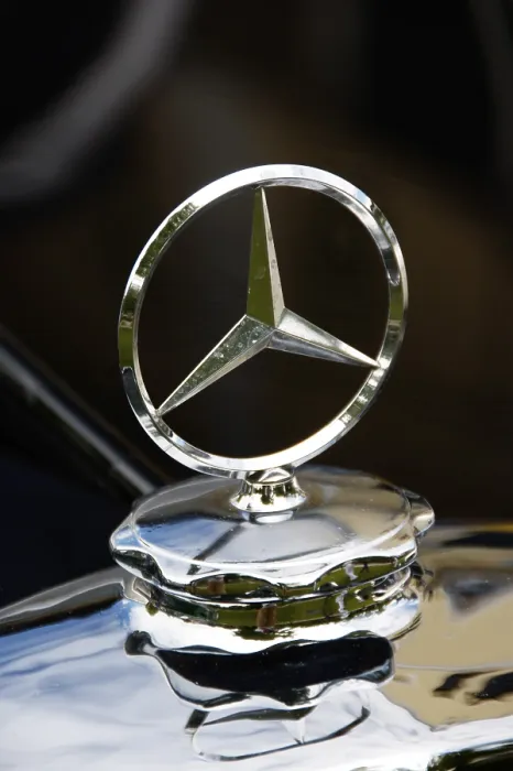 Framed Print : Old Mercedes Benz star on classic car