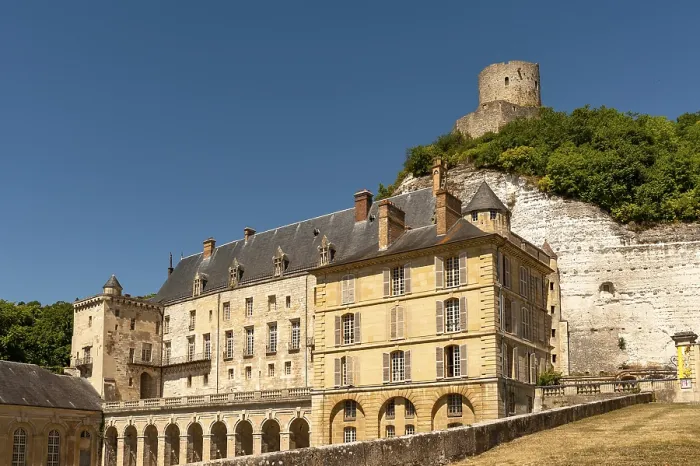 Framed Print : The old and new castle of La Roche-Guyon