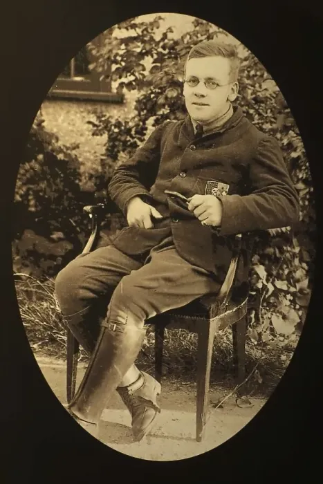 Framed Print : Old photograph of British army chaplain Philip Tubby Clayton