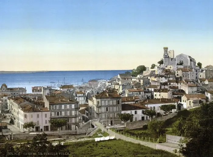 Framed Print : Old town of Cannes on the Cote d'Azur Framed Print : Old town of Cannes on the Cote d'Azur