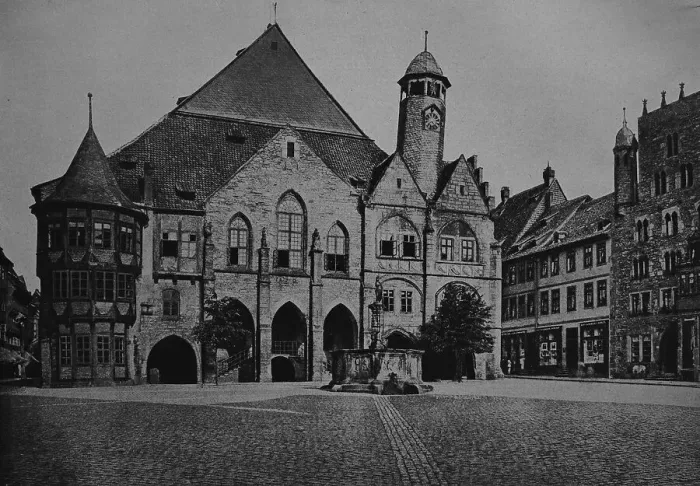 Framed Print : Old town hall of Hildesheim, Lower Saxony Framed Print : Old town hall of Hildesheim, Lower Saxony