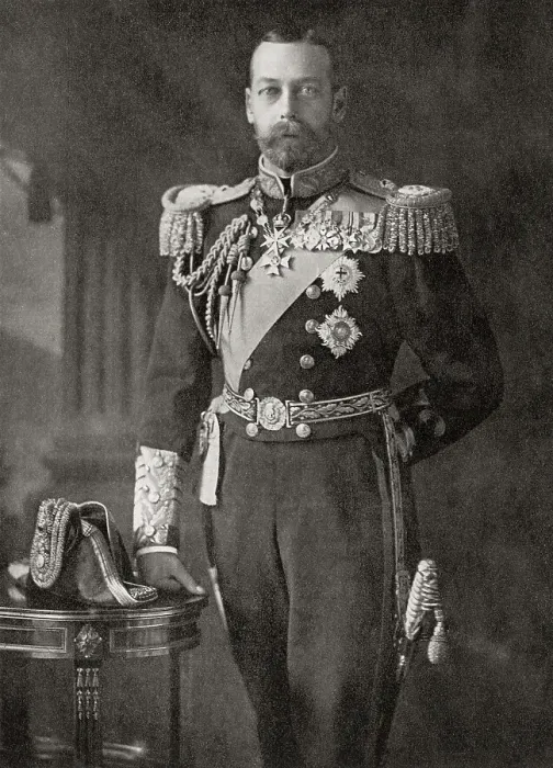Framed Print : Old vintage photo of George V