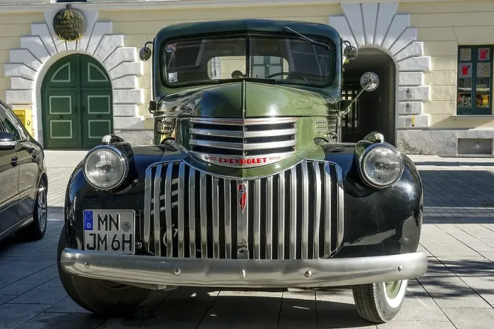 Framed Print : Oldtimer CHEVROLET 3100 Pickup Truck Framed Print : Oldtimer CHEVROLET 3100 Pickup Truck